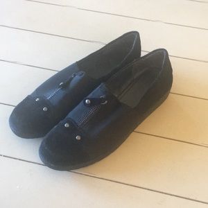Stuart Weitzman zipper accent clogs